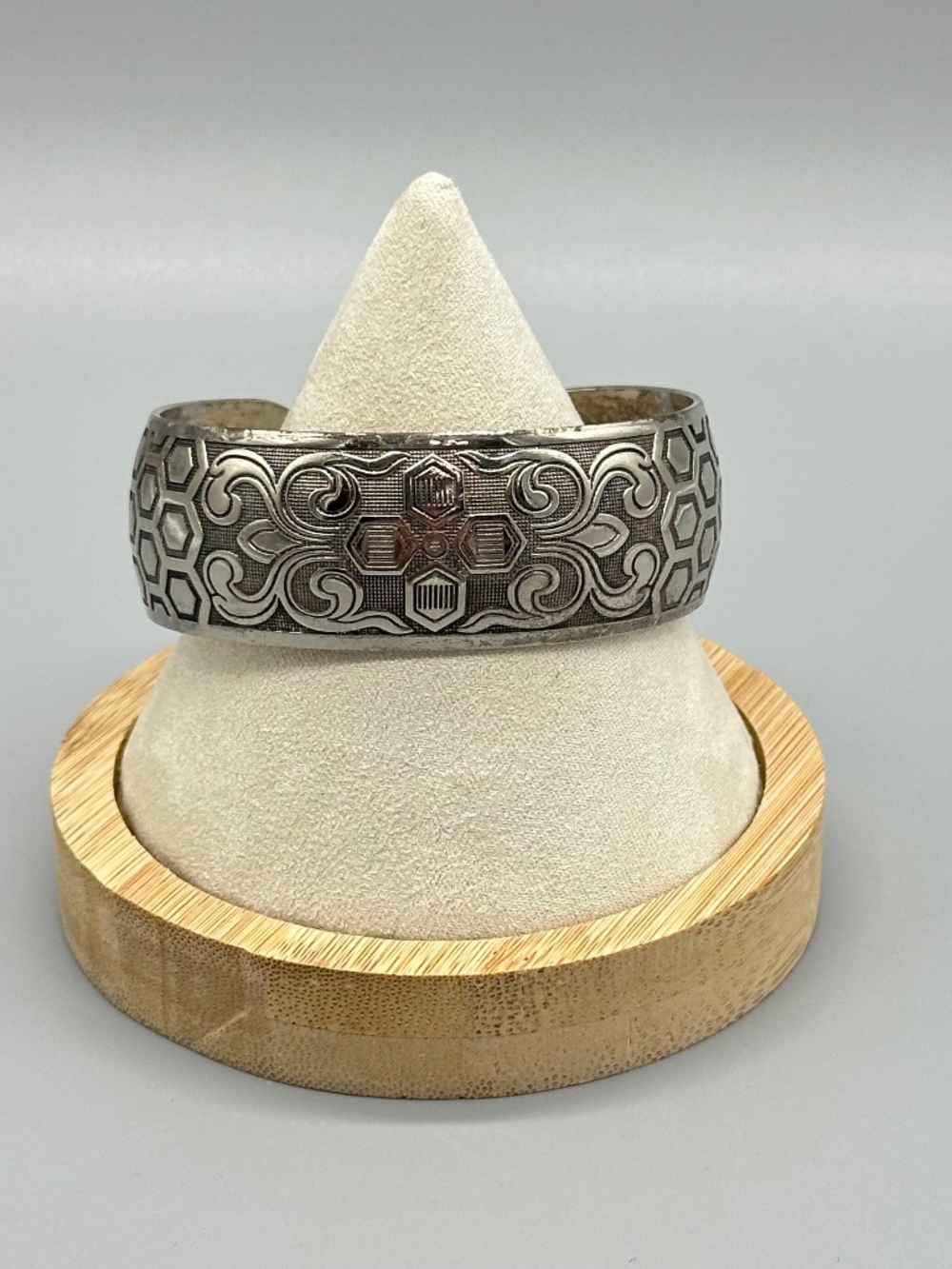 Vintage Style Silver Tone Tibetan Tibet Bracelet Bangle 7.5 Adjustable